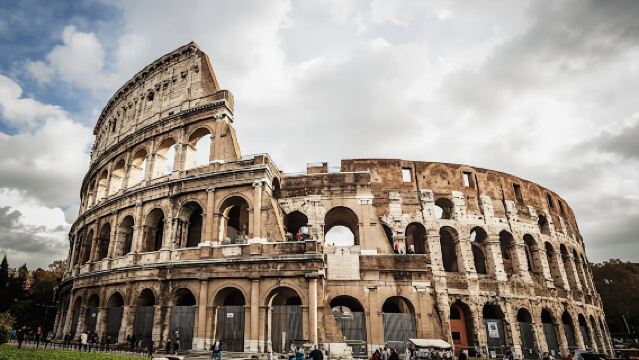 Tour khu vực hạn chế tại Đấu trường Gladiator và Diễn đàn La Mã