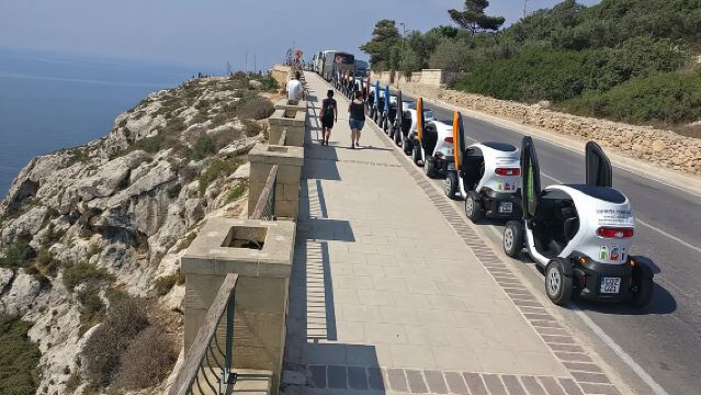 Ganztägige Eco Twizy 2-Sitzer Selbstfahrer-Tour durch Malta