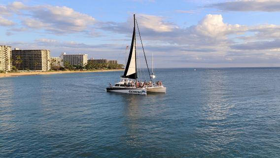 Maui: 2 Hour Sunset Dinner Sail with Open Bar and Appetizers