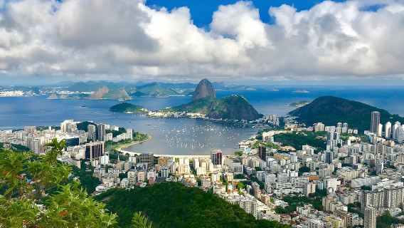 Copacabana Beach + Christ the Redeemer + Dona Marta Lookout + Sugarloaf Mountain Day Tour