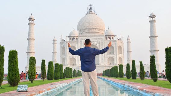 デリー発：5つ星ランチ付き タージ・マハル＆アーグラ プライベートツアー