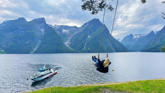 Croisière dans le fjord Hjørundfjord Øye-Ålesund aller simple