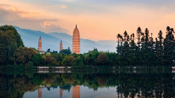 Private Dali Day Tour: Cangshan Mountain, Chongsheng Three Pagodas, Dali Town, Erhai Lake, Jinsuo Island, Xizhou Town