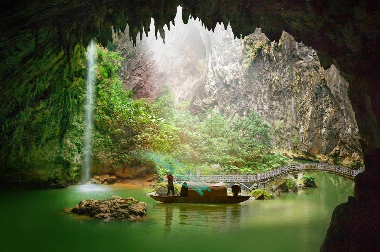 Private Day Tour to Yingxi Corridor and Cave Fairland from Guangzhou