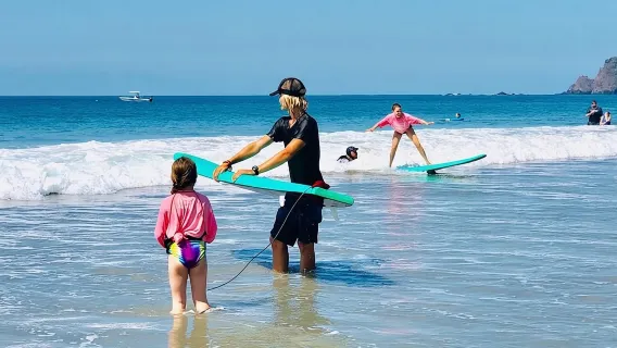 Surfing Classes Manuel Antonio