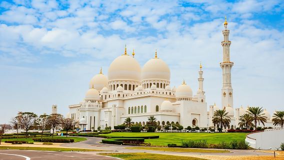 Sheikh Zayed Mosque, Qasr Al Watan Palace and Etihad Towers Day Tour from Abu Dhabi