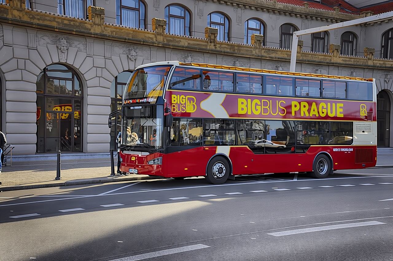 Big Bus Prague Hop-On Hop-Off Tour with Optional River Cruise