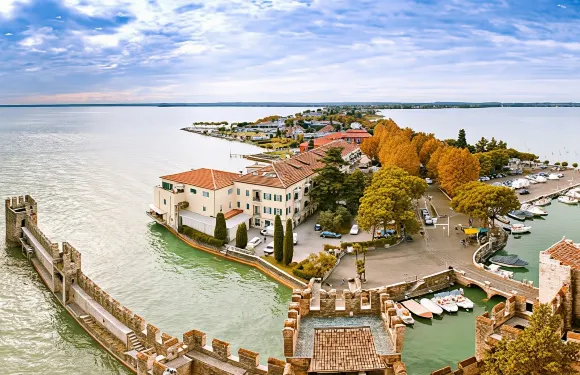 西爾米奧奈半島遊船之旅