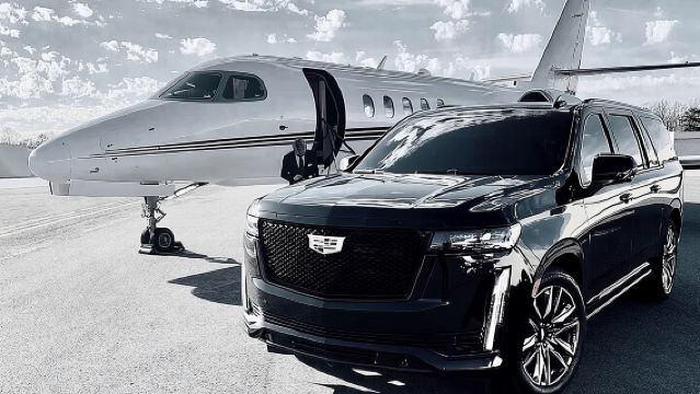Toronto Airport Private Arrival Transfer-YYZ to Toronto Downtown