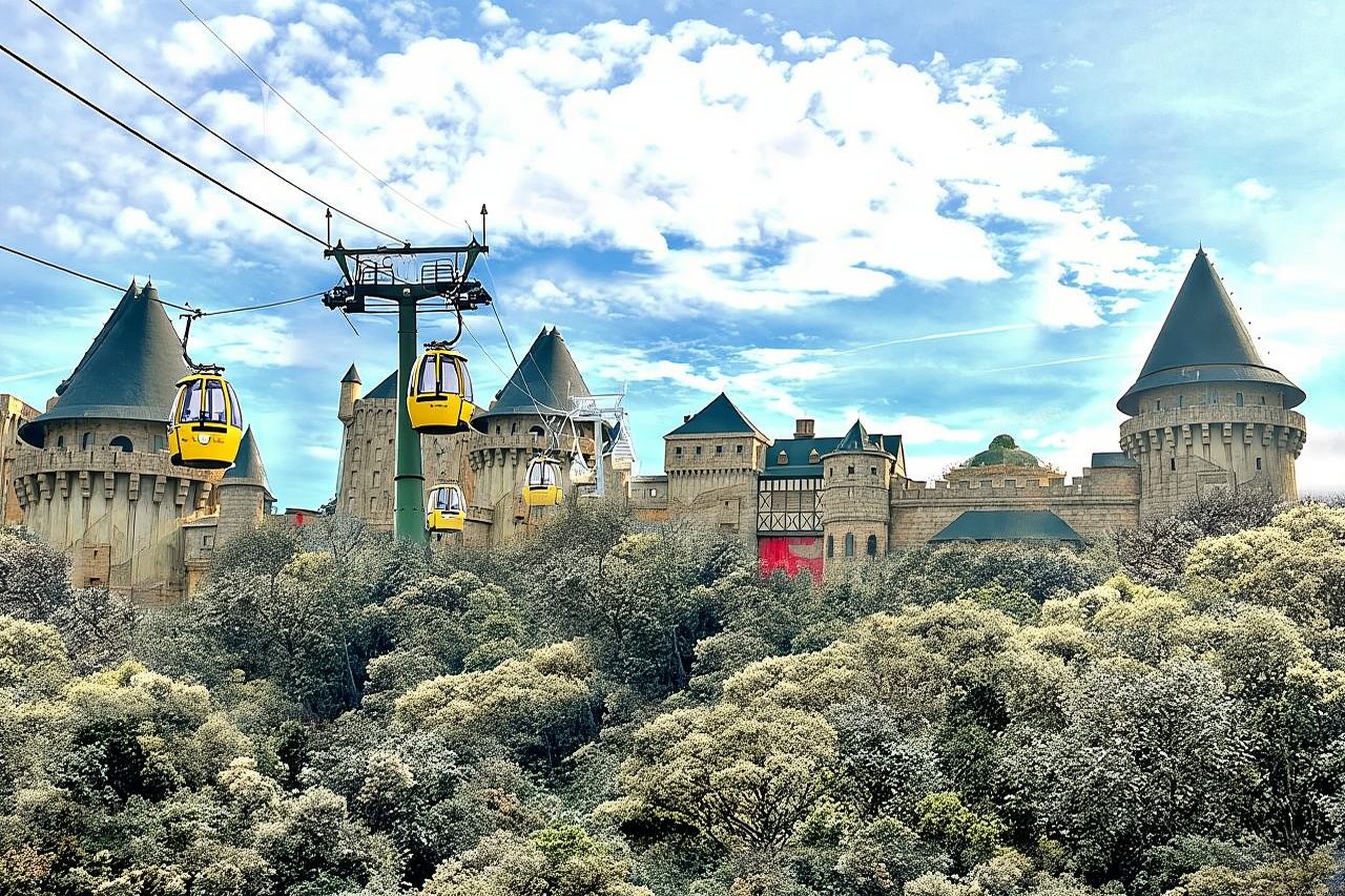 From Da Nang: Ba Na Hills Day Tour with Golden Bridge & Cable Car