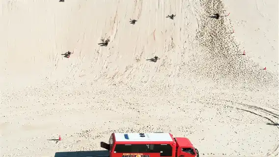 澳洲雪梨史蒂芬港沙灘沙丘四驅車滑沙體驗