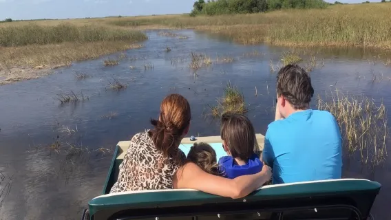 Tur Perahu Angin Semi-Privat 1 Jam di Everglades Miami