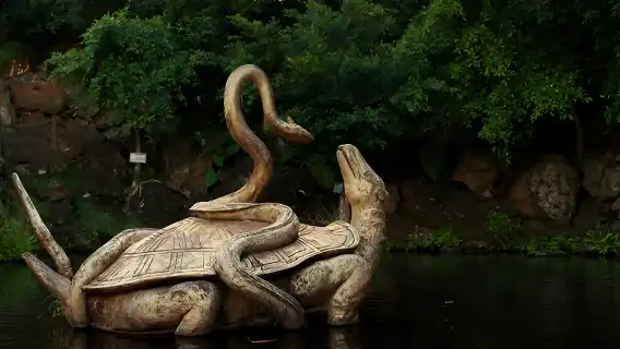 ทัวร์ส่วนตัวไปอุทยานธรณีโลกกลุ่มภูเขาไฟไหโข่ว – กอล์ฟที่กว๋านหลานและภูเขาไฟวันเดียวจากไหโข่ว