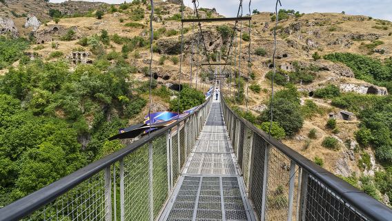 Visite de groupe : usine de vin Hin Areni, Tatev, grottes de Khndzoresk