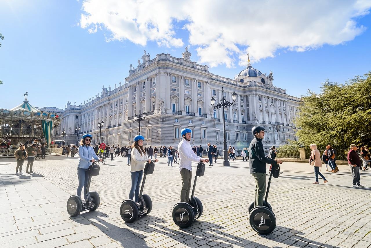 Madrid: City and El Retiro Segway Tour