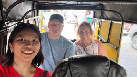 Avventura in Tuk-Tuk a Manila: sali e scendi