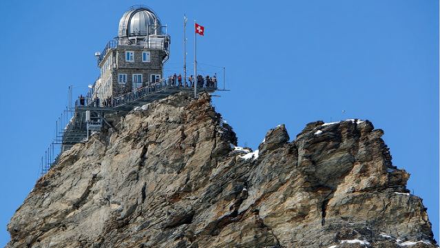 Однодневная поездка на Юнгфрауйох — вершину Европы и в Интерлакен из Цюриха.