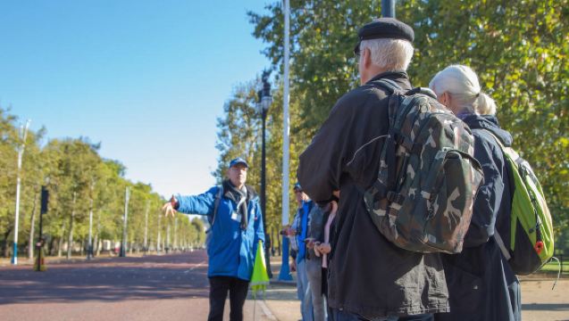  Changing of the Guard - Royal Walking Tour