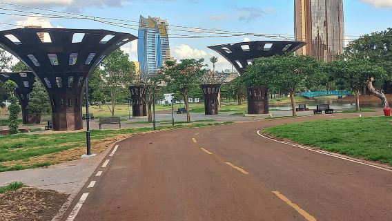 Nairobi: Tour por la ciudad en matatu, parque Uhuru y terraza del KICC