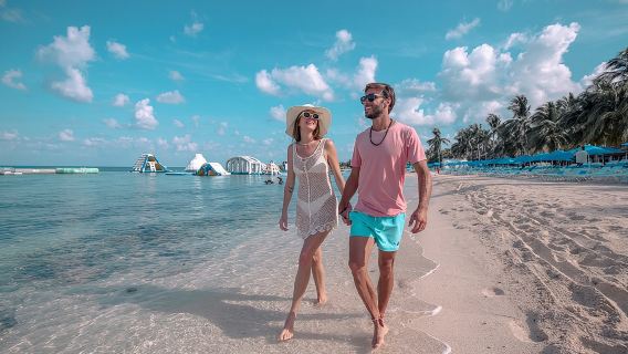 Cozumel: Paradise Beach Club All-Inclusive Day Pass