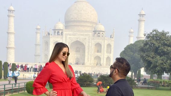 Private Taj Mahal city tour