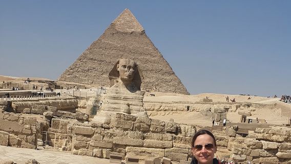 Pirámides de Giza, Museo Egipcio, Bazar Khan El Khalili y Calle Moez