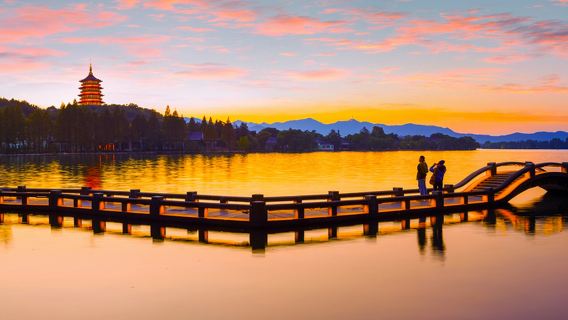 杭州導遊服務 人工講解 可選雷峯塔/靈隱寺/西湖風景區等景點陪同講解 一對一服務