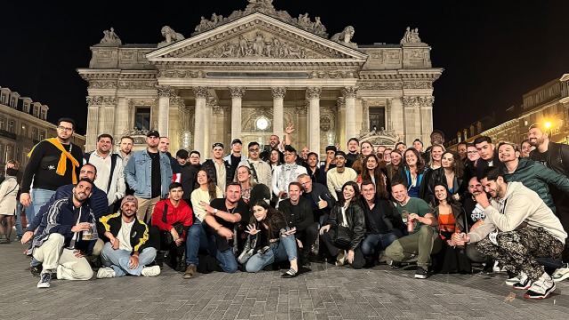 ทัวร์บาร์ในบรัสเซลส์ - ประสบการณ์ไนท์ไลฟ์และปาร์ตี้