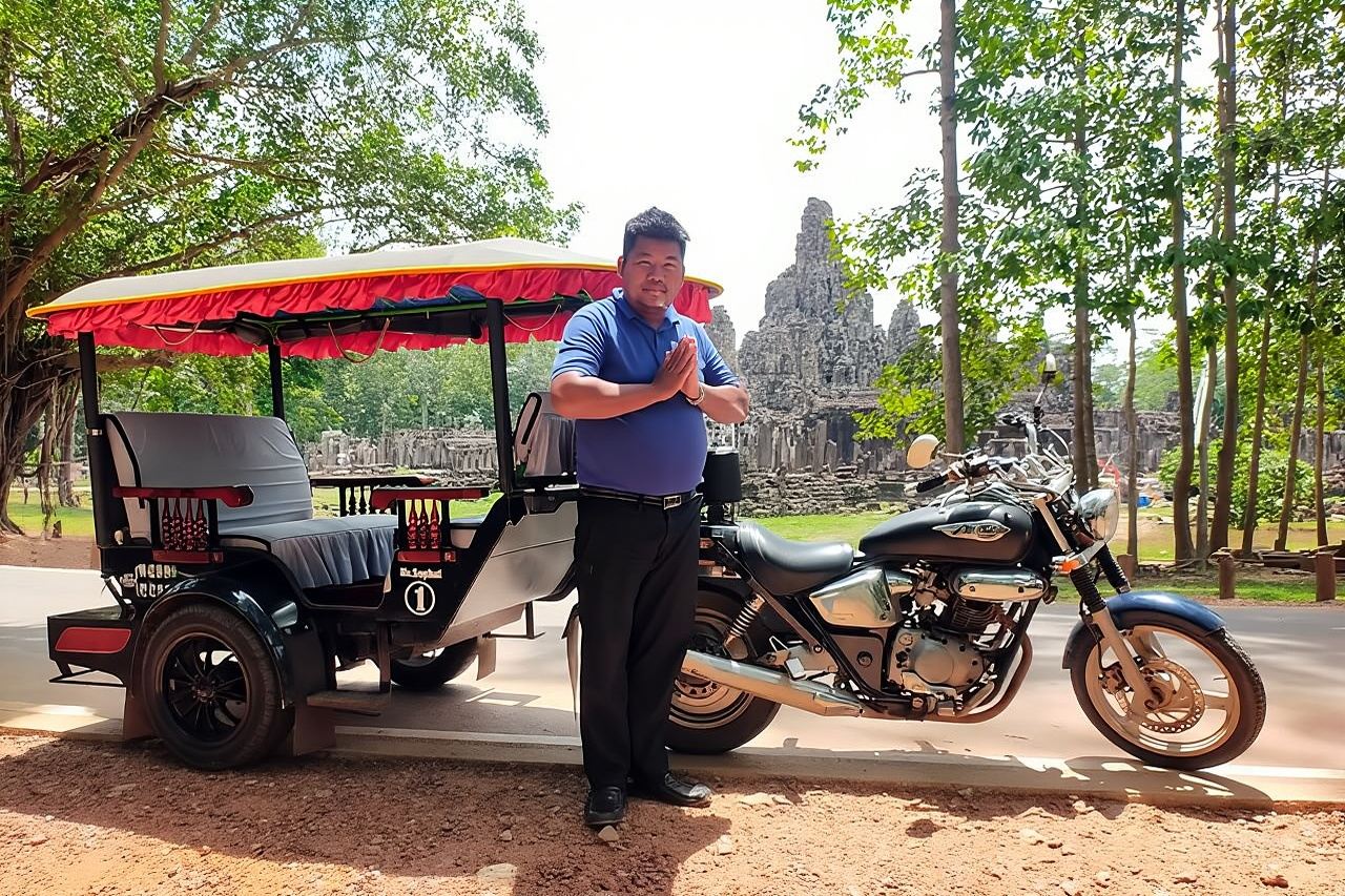 Angkor Wat Private Tour by Tuk-Tuk with English Speaking Driver