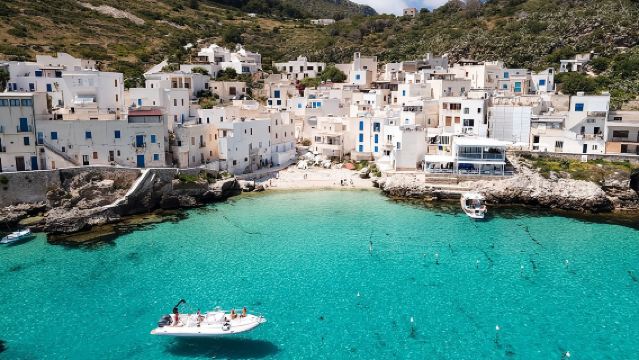 Favignana and Levanzo, Egadi islands tour by boat from Trapani