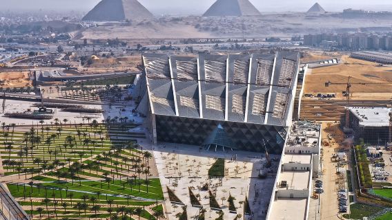 Grand Egyptian Museum & Giza Pyramids: Guided Tour + Lunch + Transfer