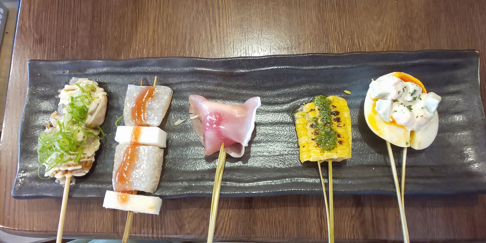 Osaka: tour gastronomico di Shinsekai con 13 piatti in 5 ristoranti