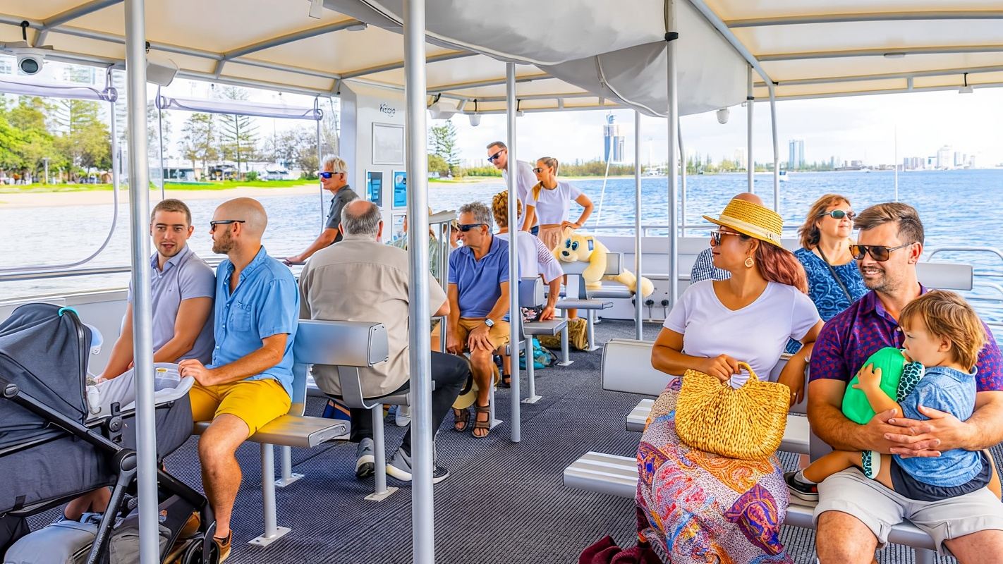 Gold Coast: Sightseeing Hop-on Hop-off Cruise