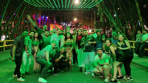 Medellín: una notte sui tetti esclusivi e nei club segreti