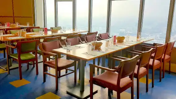 曼谷:彩虹觀景台(含午餐/晚餐自助餐)