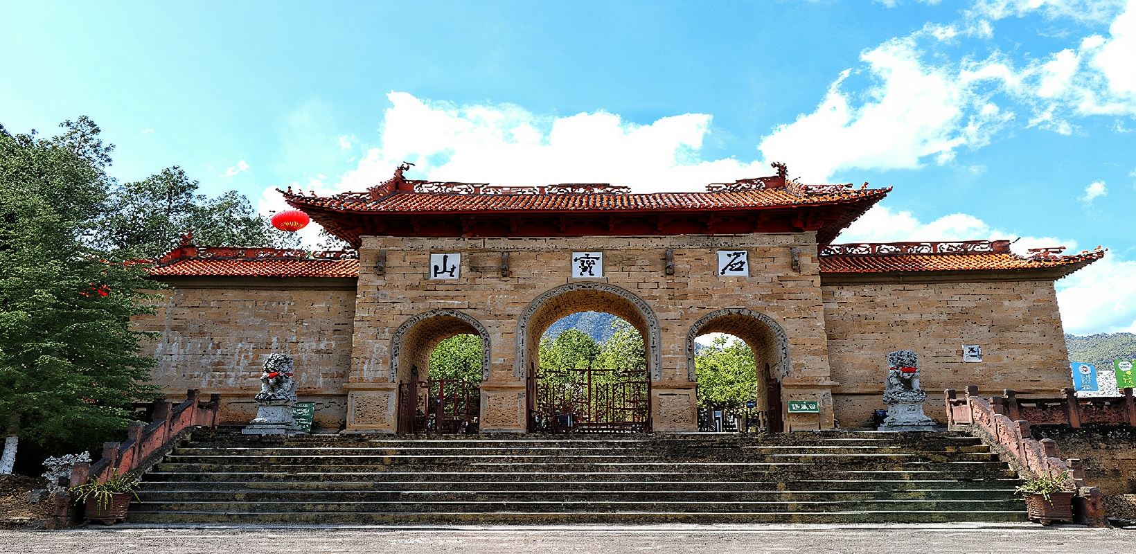 Vehicle transportation service from Dali, China to Ancient Town Shaxi and Shibao Mountain [Consultation and customized full-service]