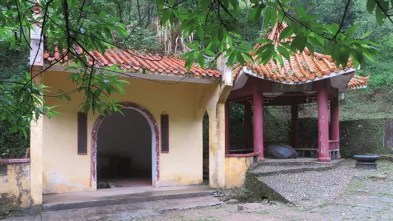 2人起訂私人導覽梅關古道珠璣古巷紅沙漠一日遊韶關上門接送