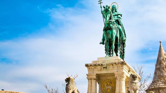 ブダペストクラシック市内観光+ドナウ川遊覧船【乗船チケット・ドリンク付き+バスと遊覧船】