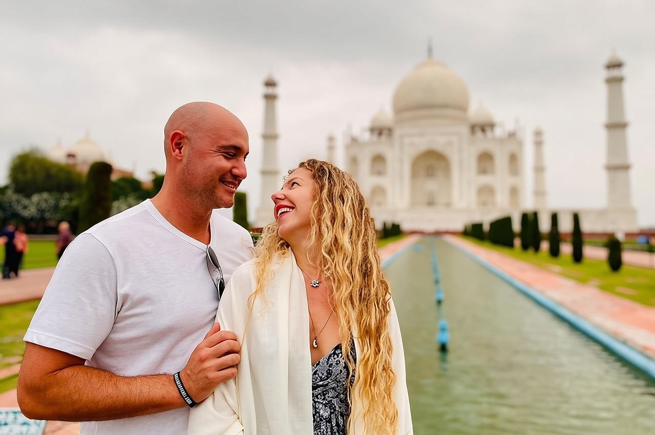 Tour di lusso di 1 giorno all'alba al Taj Mahal con auto privata