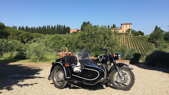 Chianti sidecar tour with wine tasting and lunch