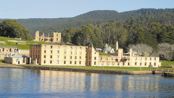 Port Arthur round trip bus service from Hobart