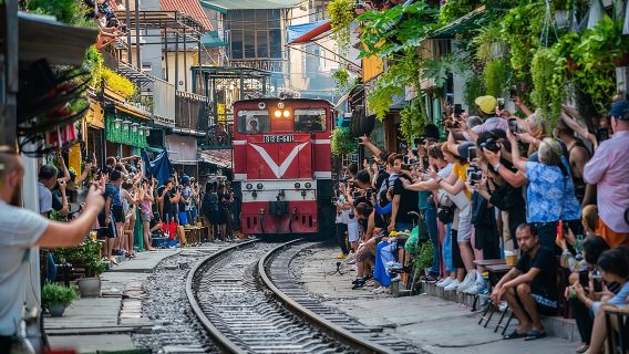 Food-Tour zu Fuß durch Hanoi und die Train Street