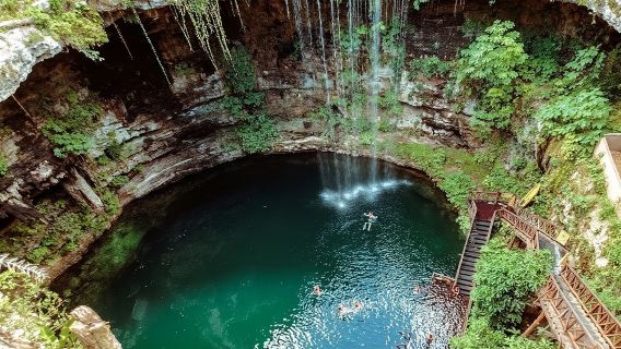 Lawatan Chichen Itza, Cenote dan Valladolid