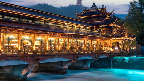 Tour para 2-8 personas●Excursión de un día a Sanxingdui + Dujiangyan + Lágrimas Azules | Incluye entrada●guía en vivo