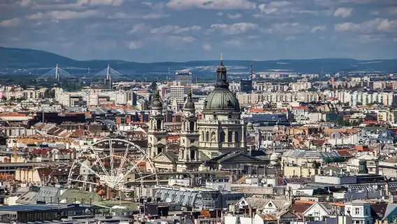 Bratislava & Budapest 1-day Tour from Vienna