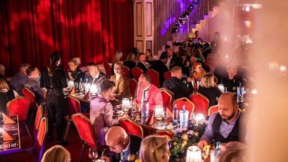 Dresda: biglietto d'ingresso per lo spettacolo Travesty Revue