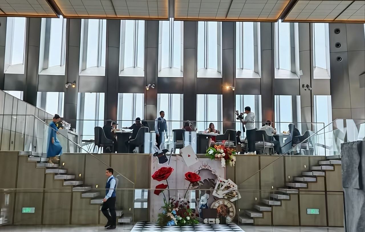 Shenzhen: Aura ● Restaurant in the clouds ● Park Hyatt Hotel|Dining with city views on the 118th floor of Ping An Finance Centre