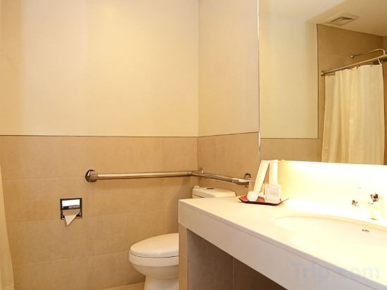 Ever O Business Hotel Room Type - Deluxe Double Room (1 Double Bed & 1 Single Bed) Ever O Business Hotel Room Type - Deluxe Double Room (1 Double Bed & 1 Single Bed)