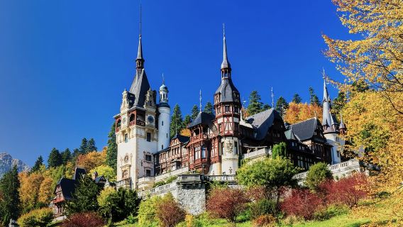 Excursión de un día a Bucarest, Rumanía: Castillo de Bran + Castillo Peleş (Castillo del Vampiro)