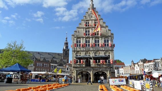 Tur Jalan Kaki Pribadi Gouda: Sejarah, Arsitektur & Keju